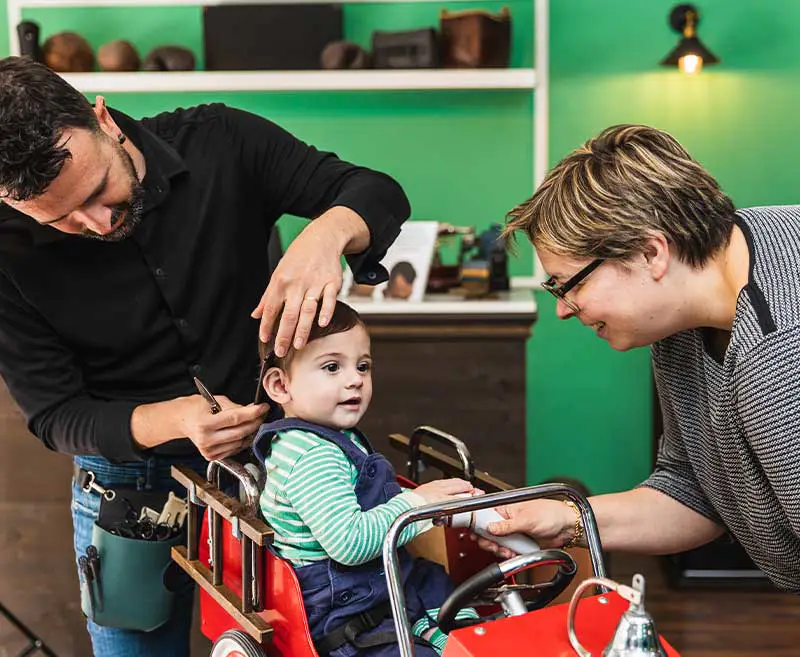 아동 이발 의자